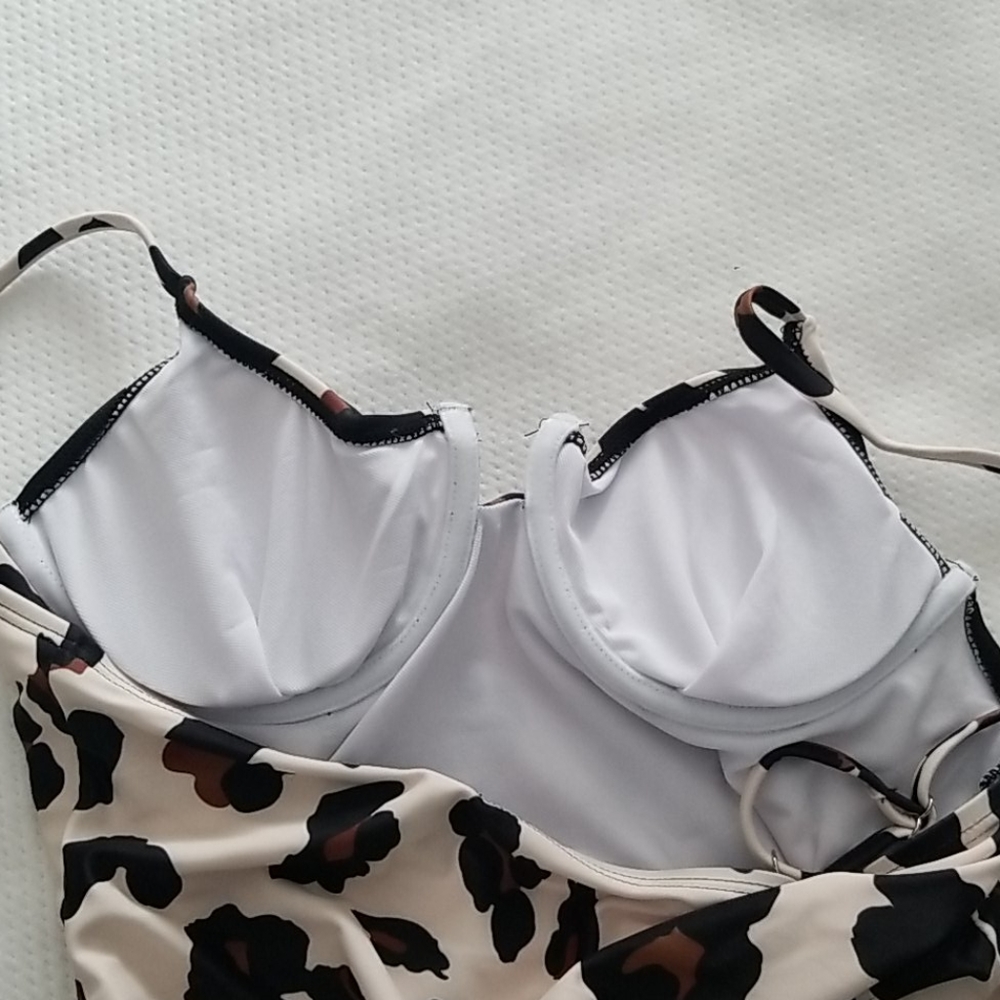 LEOPARD NOTCH FRONT UNDERWIRE ONE PIECE SWIMSUIT - Picture 5 of 7